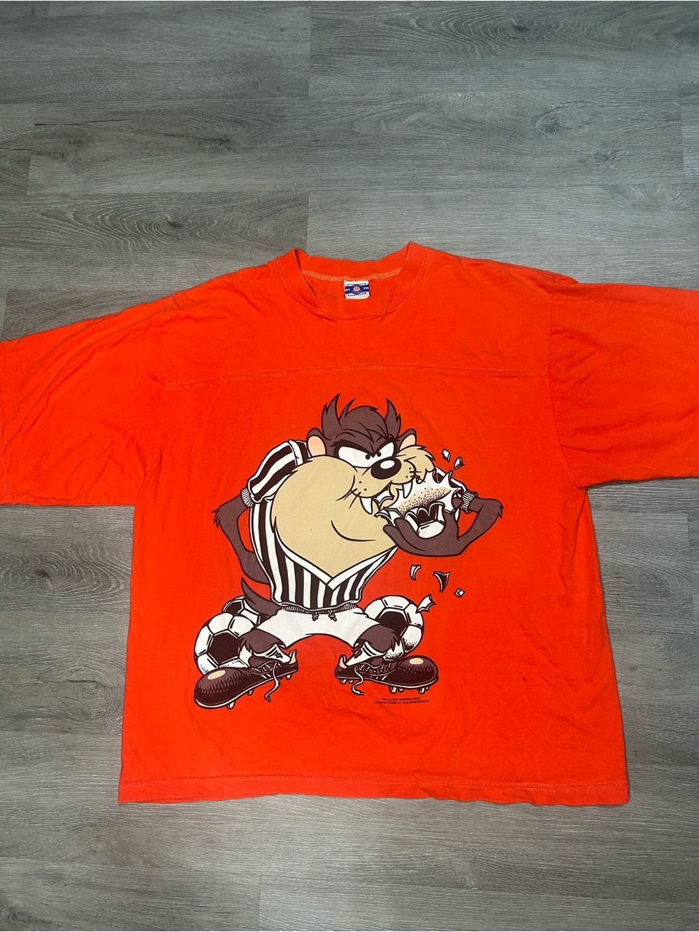 Vintage 1994 Looney Tunes Shirt Mens Size large Taz Football Soccer Orange